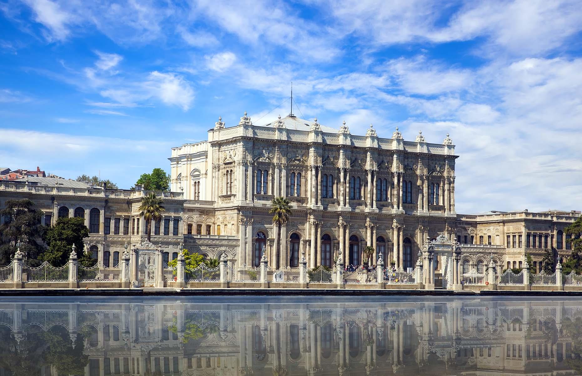 Step inside the world's most luxurious palaces