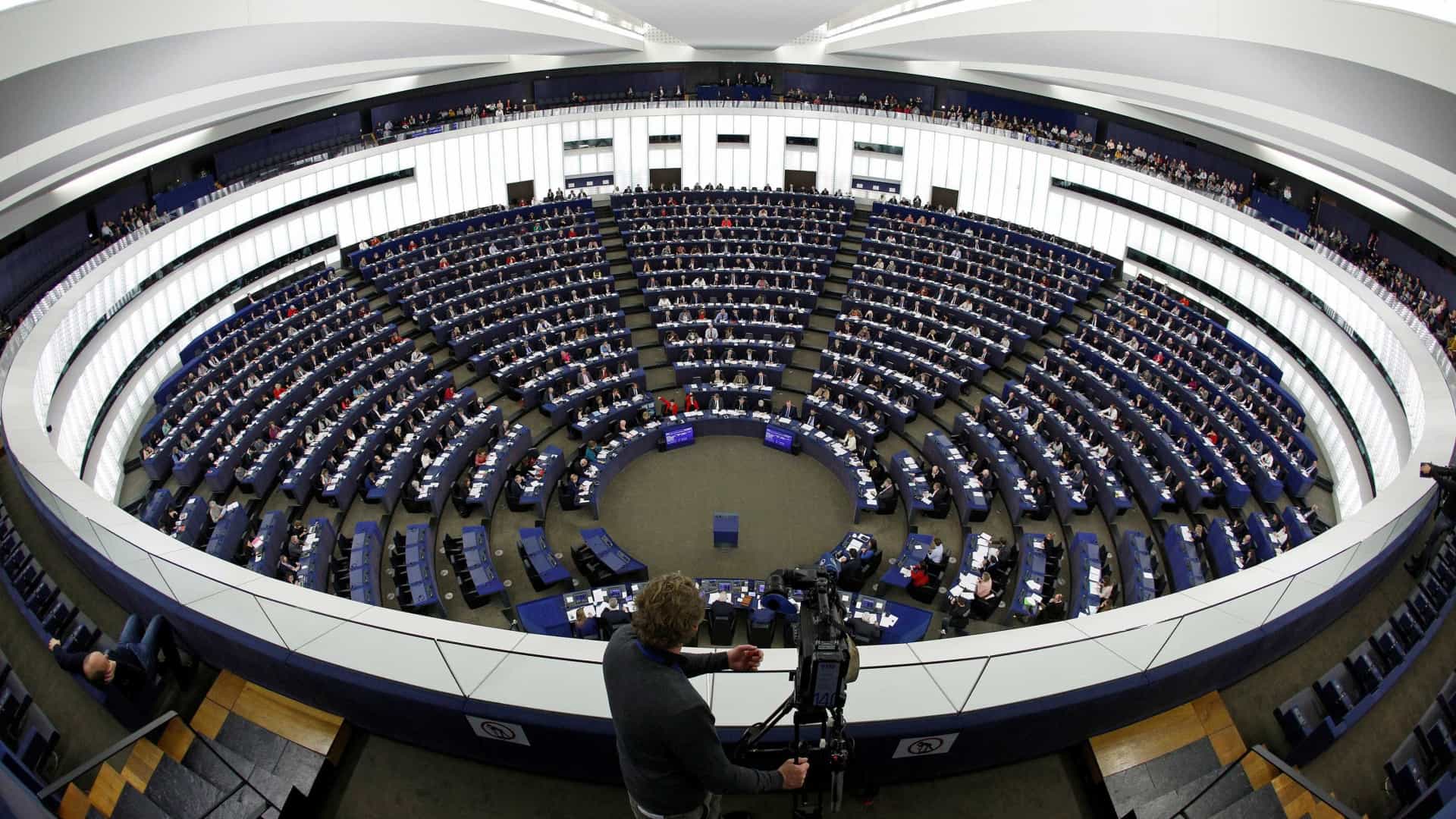 eurodeputados aprovam revisão da pac com flexibilização de regras ambientais