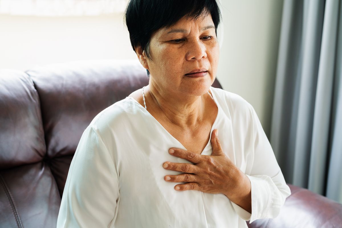 <p>A <a href="https://www.prevention.com/health/a34040590/chest-pain-coronavirus-covid-19-symptom/">pain in your chest</a> may make you think <a href="https://www.prevention.com/health/a31002938/silent-heart-attack-symptoms/">heart attack</a>, but it could be a pulmonary embolism. “Both a PE and a heart attack share similar symptoms,” says Dr. Navarro. However, PE pain tends to be sharp and stabbing, and feels worst when you take a deep breath. </p><p><a href="https://www.prevention.com/health/health-conditions/g26112313/heart-attack-symptoms-women/">Heart attack pain</a> often radiates from upper areas of your body like your shoulders, jaw, or neck. The biggest clue is in your breathing—PE pain gets steadily worse with every breath you take. Either way, you need help immediately, so call 911. </p>