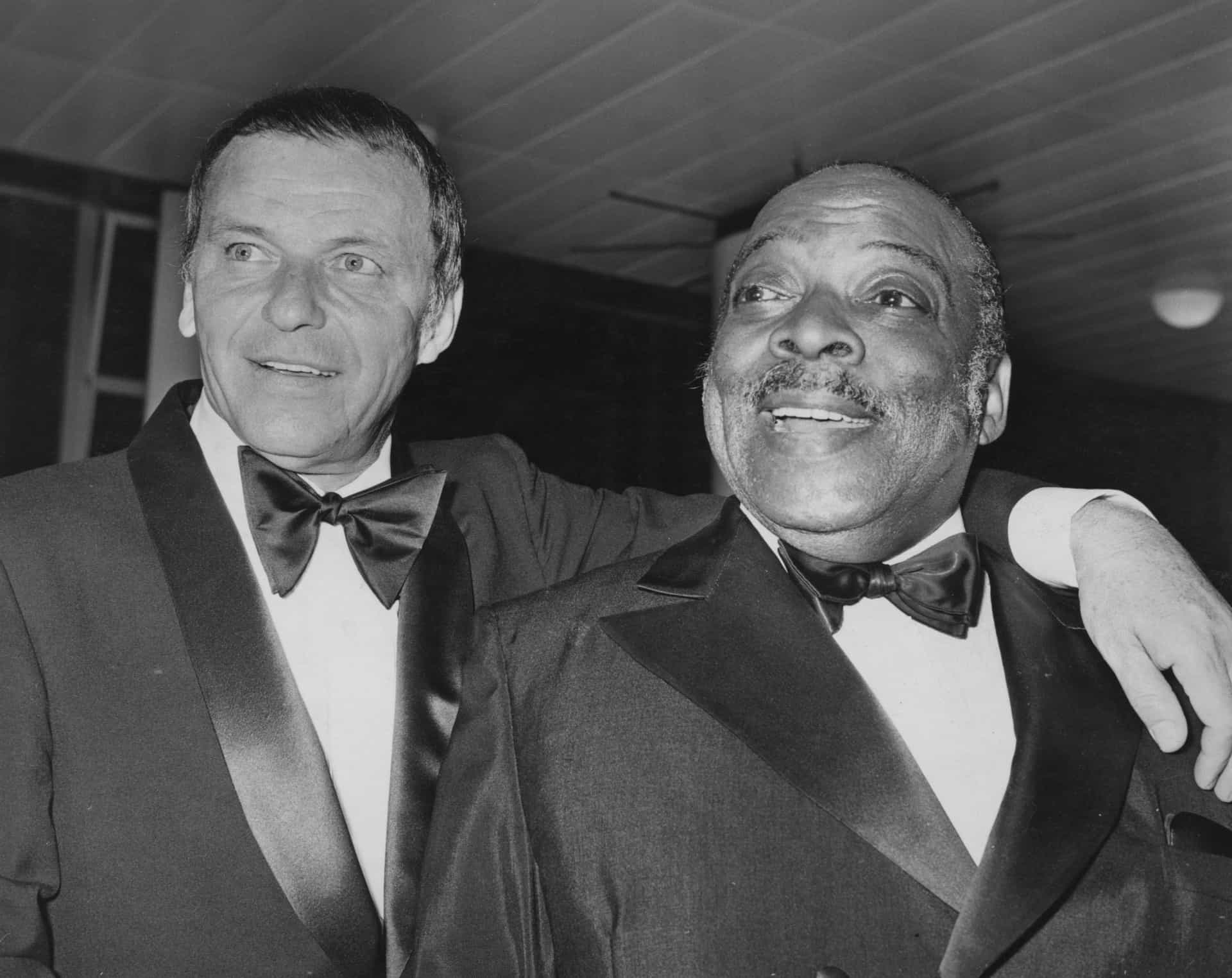 Sinatra spielte auf dem Konzert auch mit dem berühmten Jazzpianisten Count Basie.