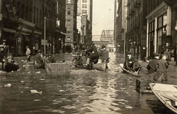 4 of 64 Photo in Gallery: On 16 March 1907, torrential rains and melt water caused the three rivers of Pittsburgh to burst their banks, flooding the center of the US city. Homes and businesses were destroyed and many&nbsp;lost their jobs&nbsp;due to the closure of local mills and industrial plants, while&nbsp;between six and 12&nbsp;people are thought to have lost their lives. According to the University of Pittsburgh’s archives, the city experienced extensive damage, totaling&nbsp;a staggering $5 million.