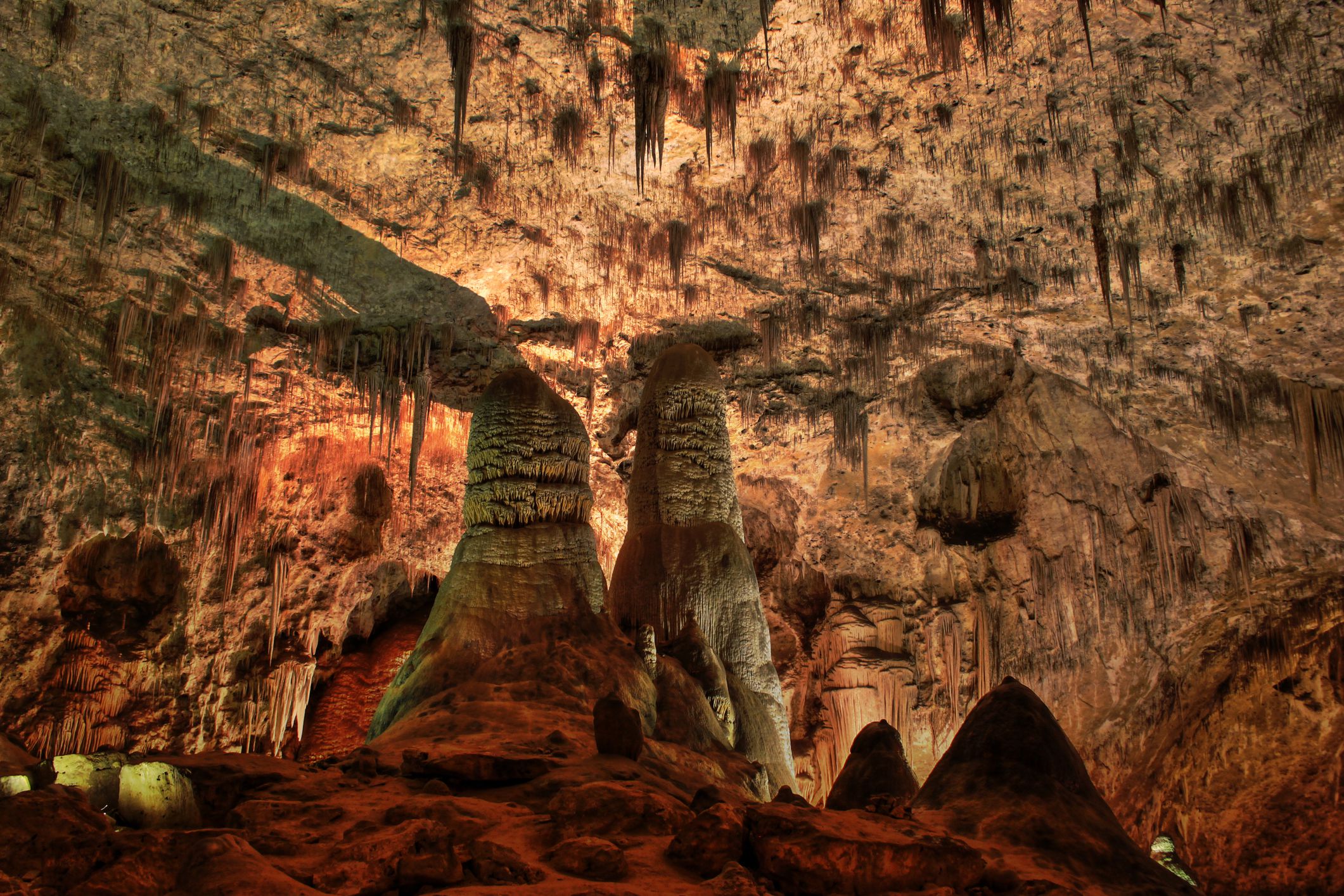 <p>The U.S. National Park in New Mexico features more than 119 caves with walkable trails and the Devil's Spring, Whale's Mouth and Iceberg Rock formations. </p>