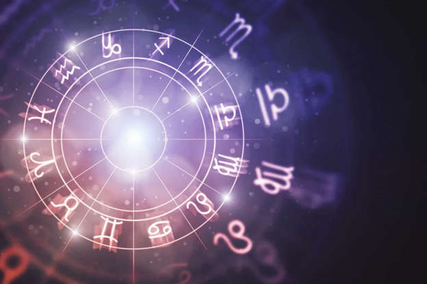 Katso, mitä nouseva horoskooppimerkki tarkoittaa, ja se merkitsee sinulle