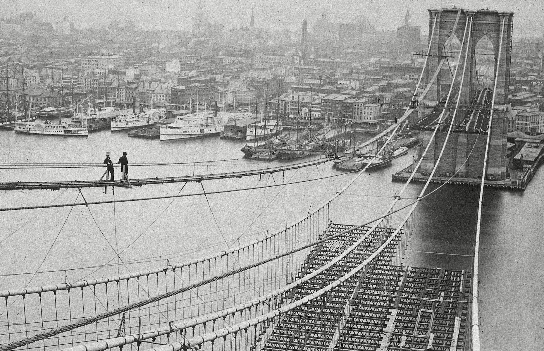 Historical photos of famous monuments under construction