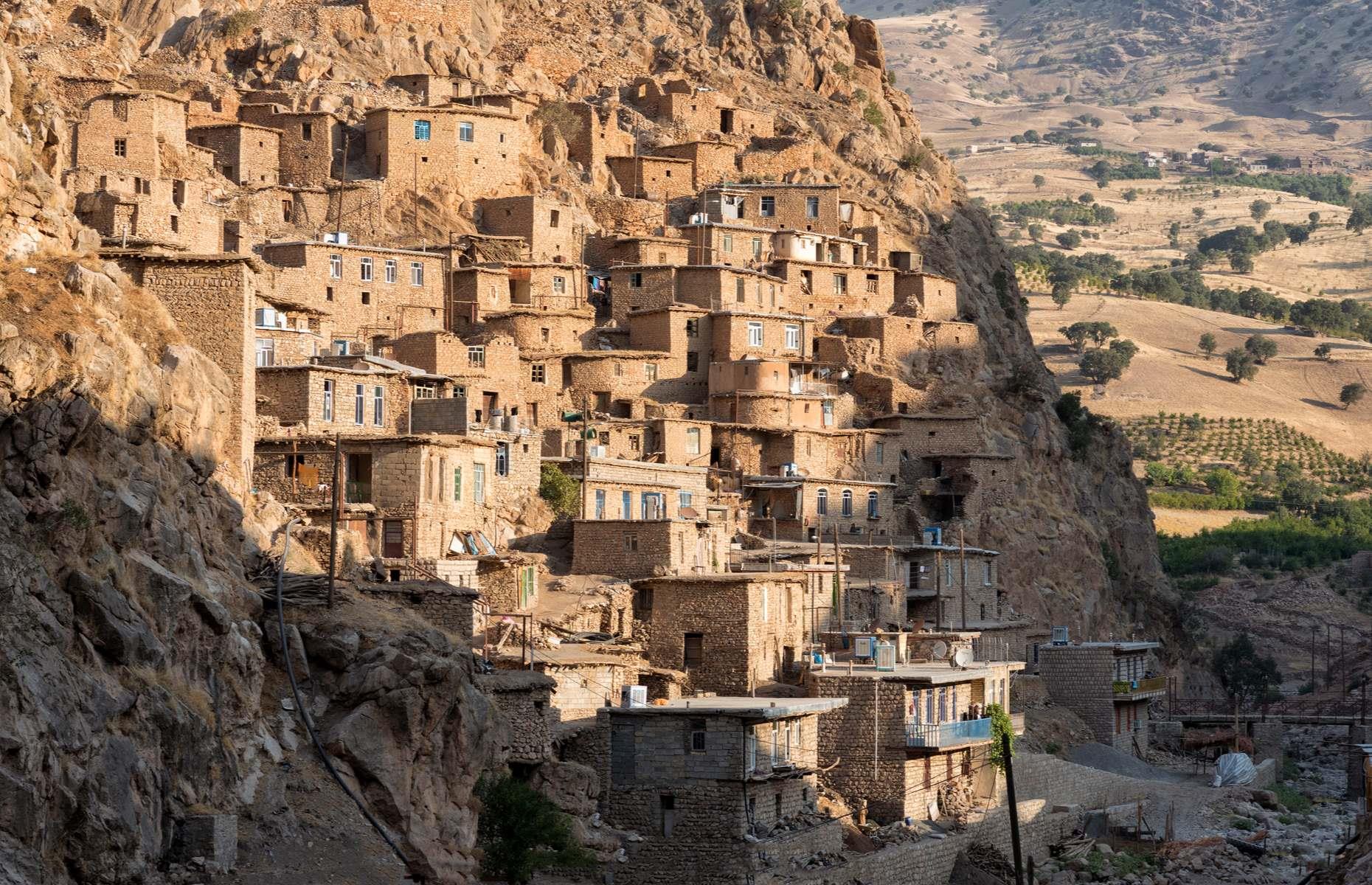The small Iranian-Kurdish village of Palangan is embedded into a rock face so steep, it looks almost vertical. With a population of around 1,000, the village has been populated since the pre-Islamic period, although the houses that currently stand here were built around 500 years ago. With its vertiginous position and terraced houses blending into the mountain, it certainly looks storybook-inspired.