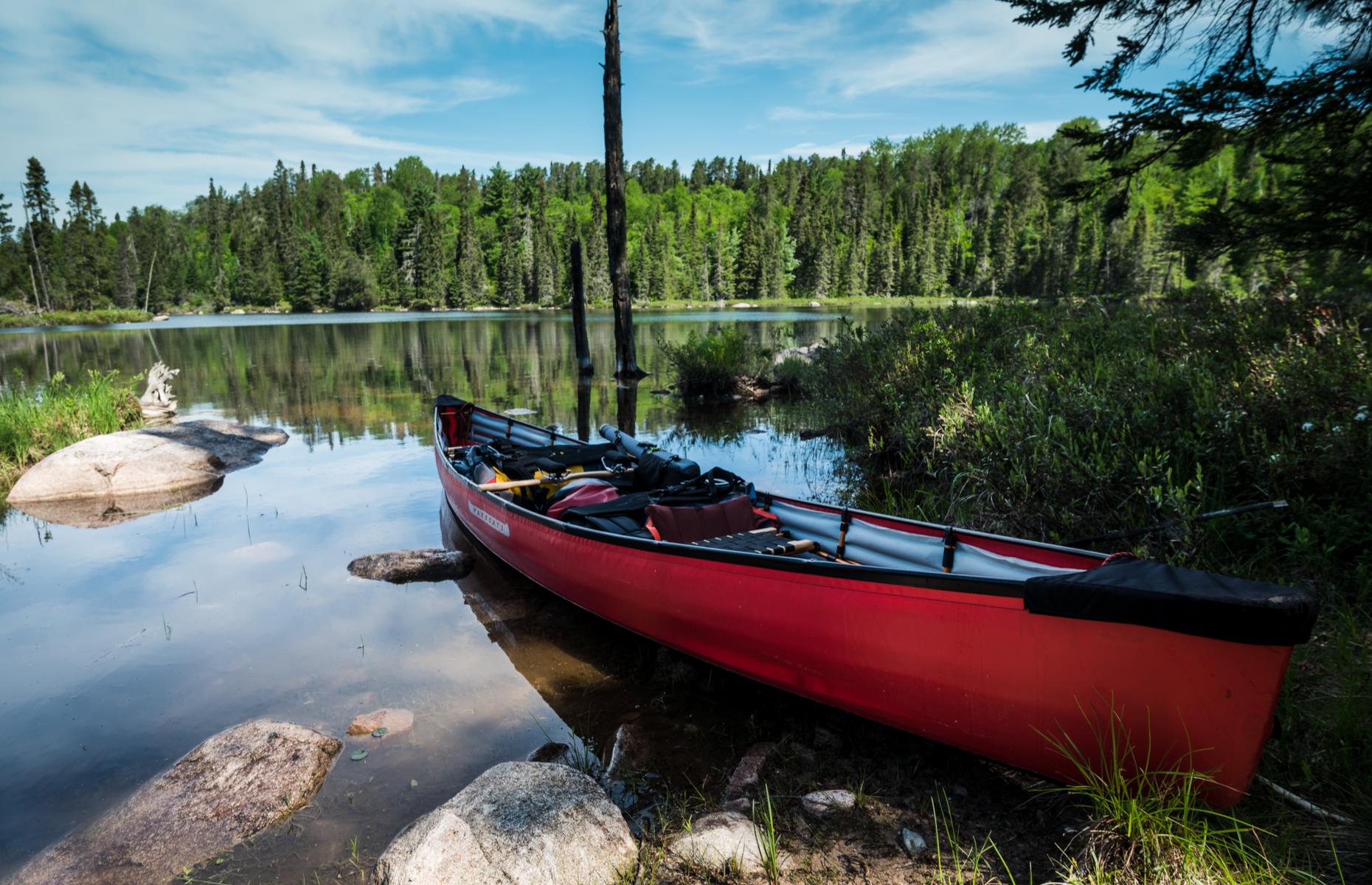 America's Most Beautiful Lakeside Towns With STUNNING Views