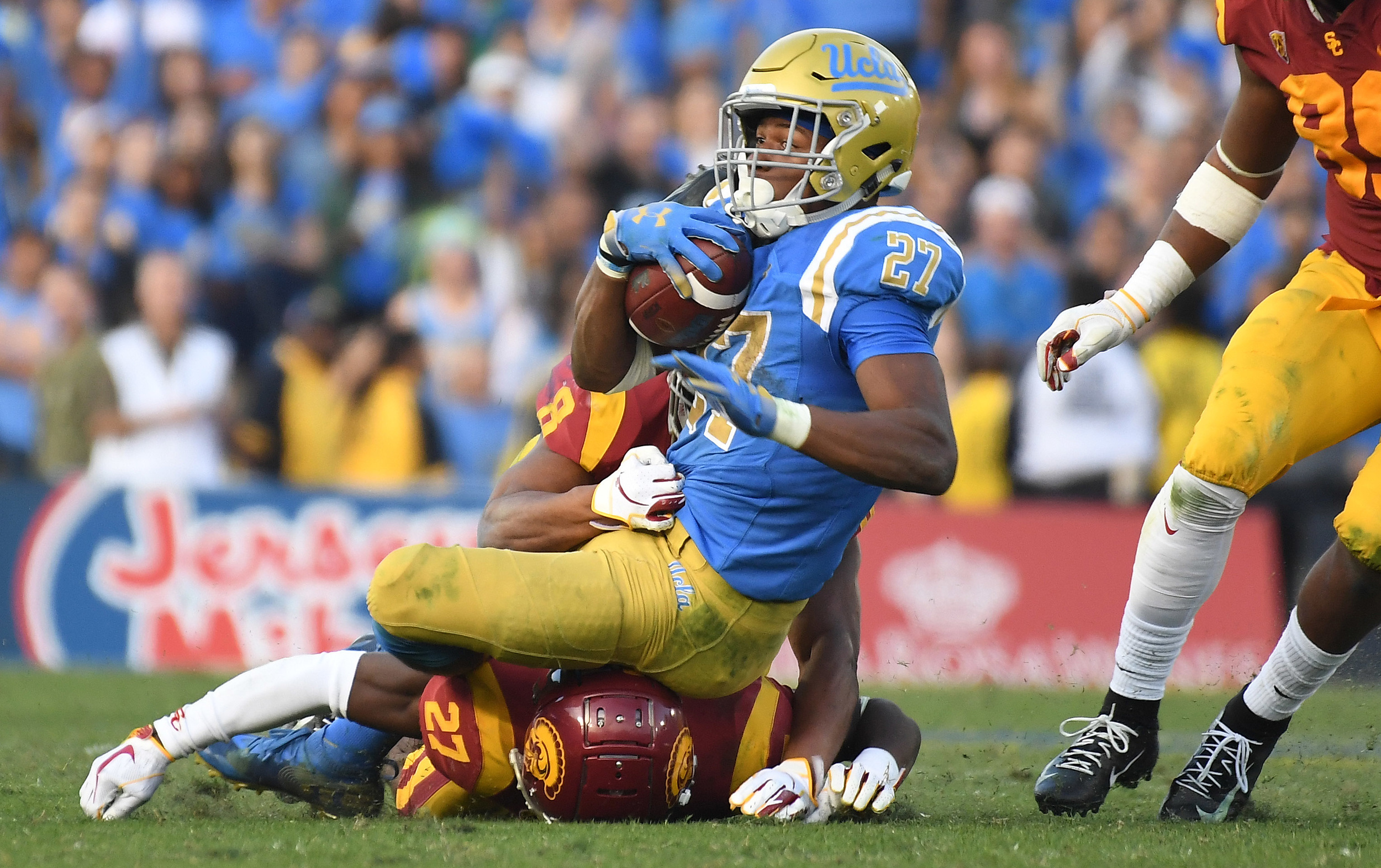 Star RB Travis Dye transferring to USC