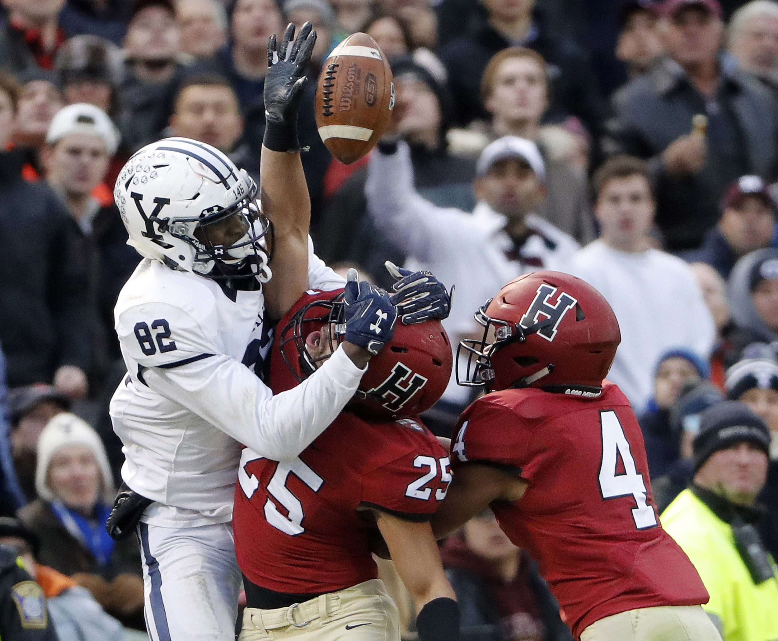 Star RB Travis Dye transferring to USC