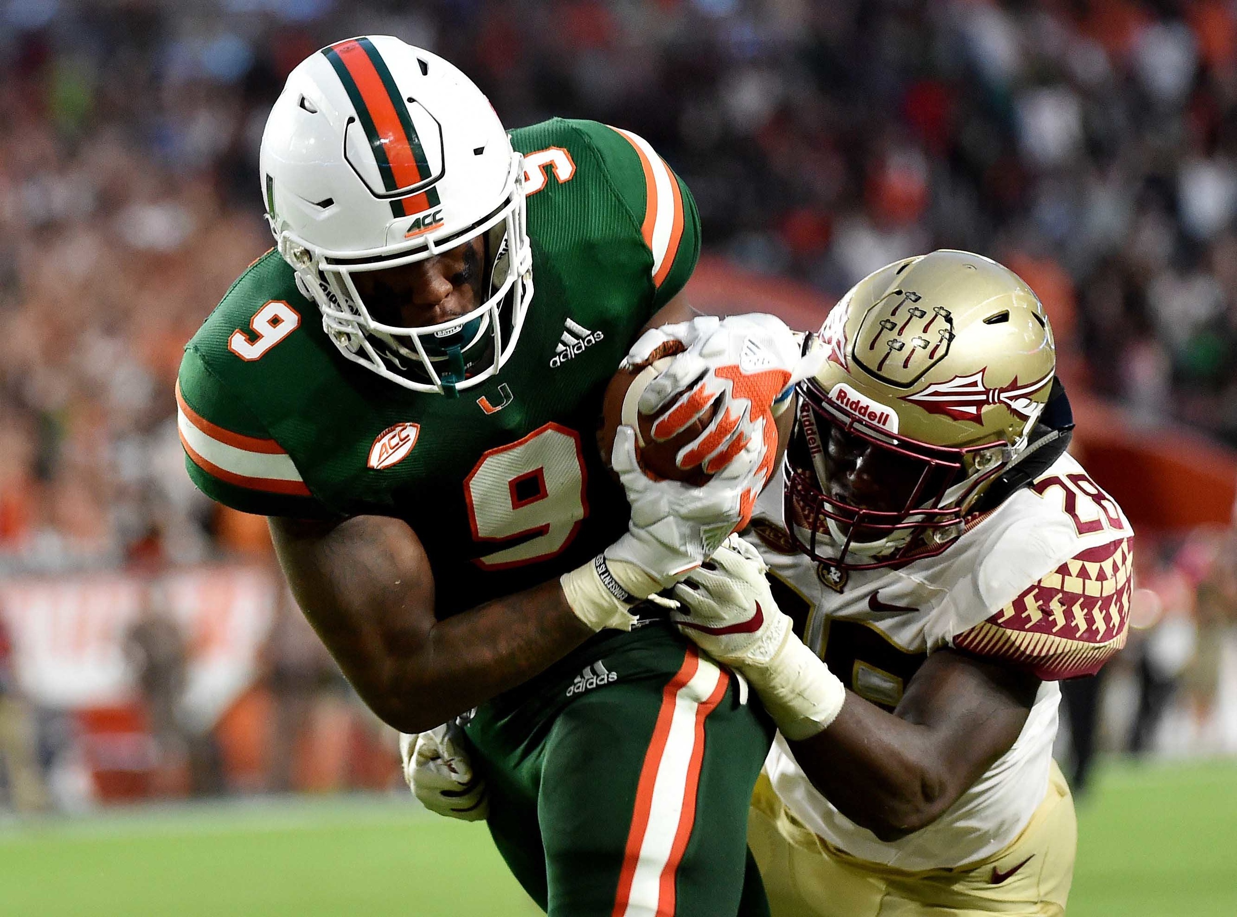 Star RB Travis Dye transferring to USC