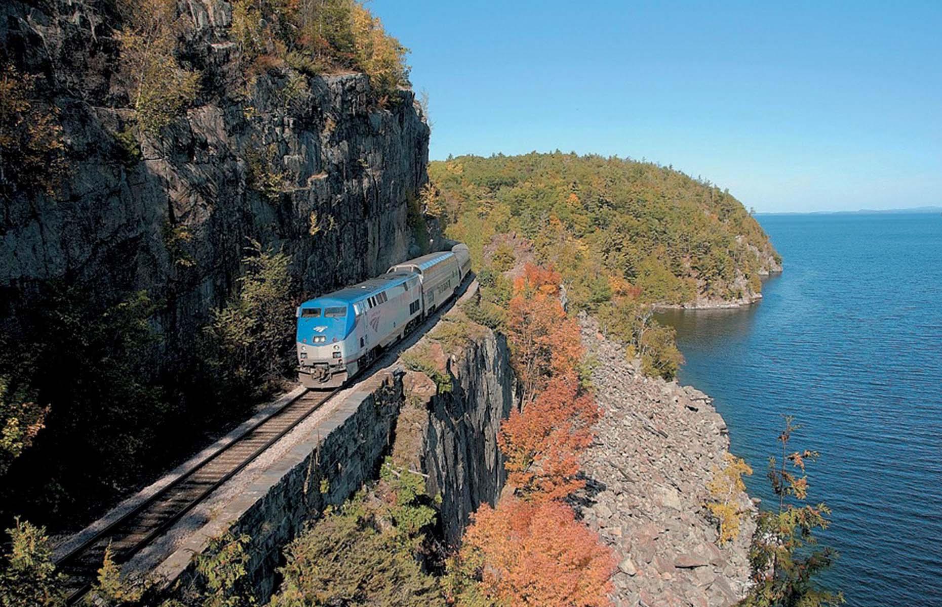 Passengers can cross the border with Canada in style straight from New York City on Amtrak’s Adirondack, which weaves its leisurely way through the Hudson River Valley. It passes lush farmlands north of Albany on a 10-hour journey into Montréal via Poughkeepsie, Hudson and Saratoga Springs.