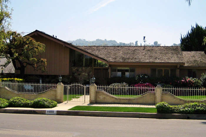 4 of 25 Photo in Gallery: 11222 Dilling St.This home is probably the most familiar house on this list: It was used for the exterior shots of the popular “The Brady Bunch” sit-com from 1969 to 1974. The once nearly 2,500 square-foot residence in the Studio City area of Los Angeles was bought by HGTV and got a facelift inside and out in the HGTV show “A Very Brady Renovation.” A classic split-level home originally featuring three bedrooms and three baths, it is said to be the second-most photographed home in America, after the White House. The home didn't appear in the "Brady Bunch" movie, however, though a facade of the house was created for filming.