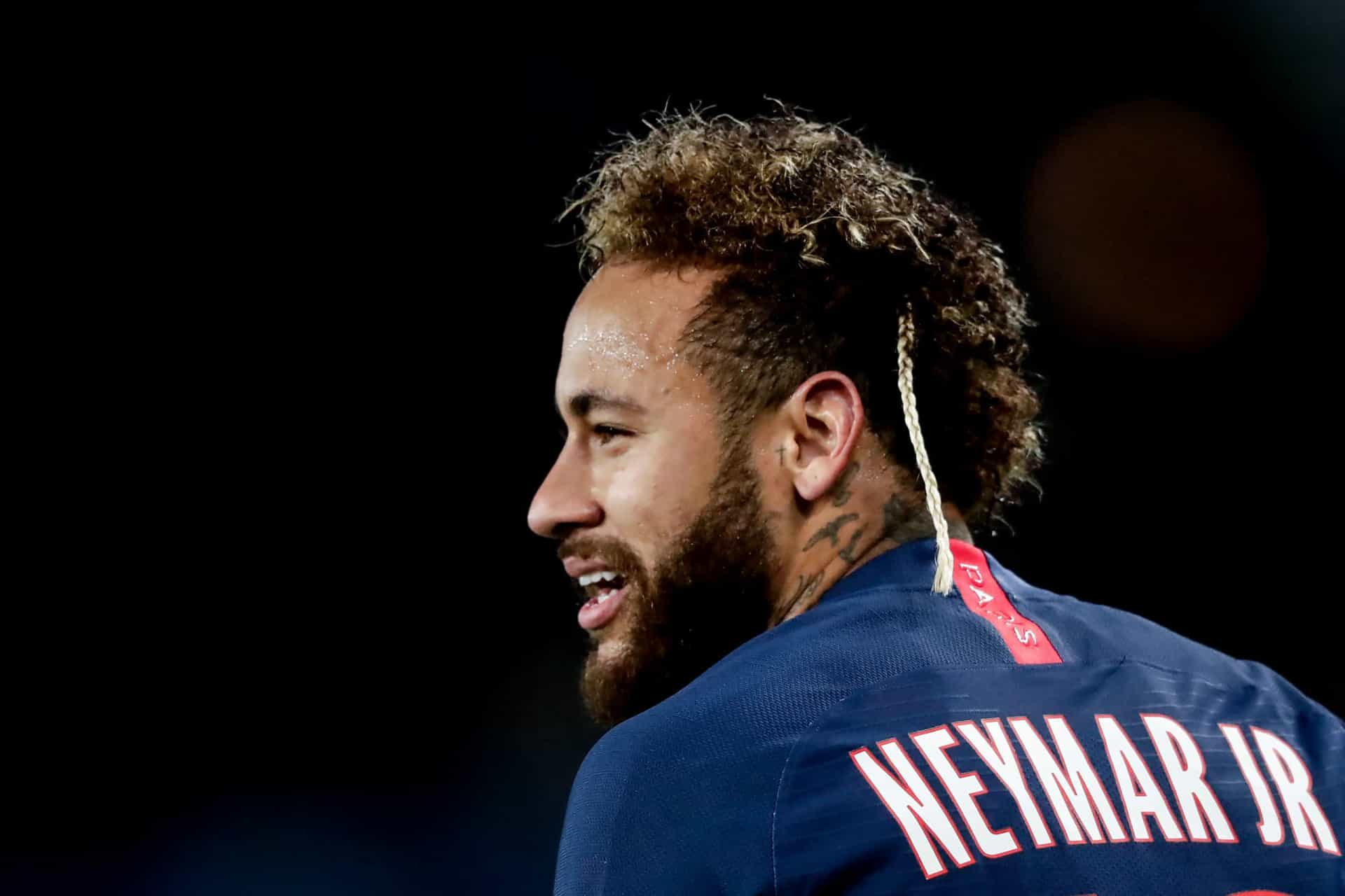 Neymar dita tendência? A evolução dos seus cabelos!