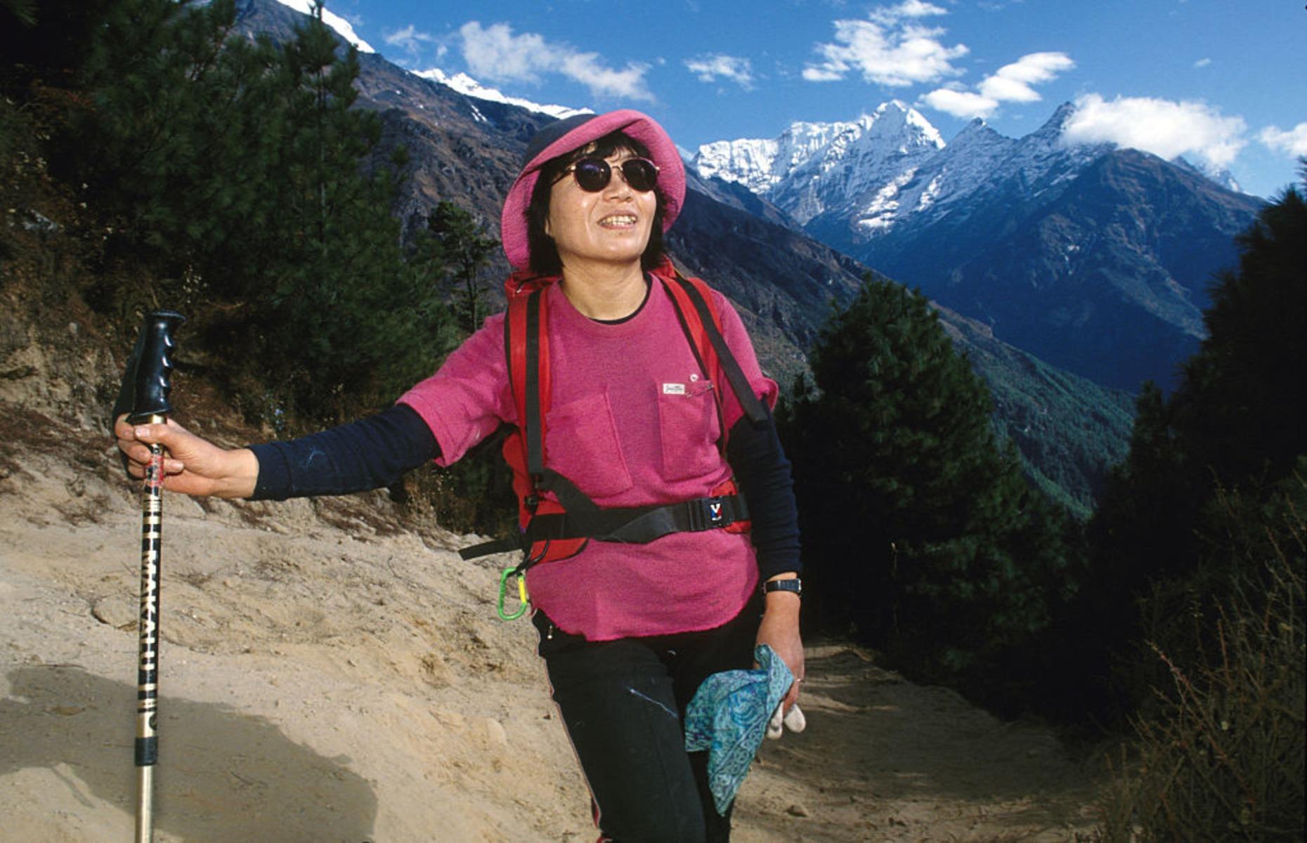 With people commenting that she should concentrate on raising children instead, Japanese adventurer Junko Tabei ignored the detractors she encountered as a young female mountaineer. As the first woman to conquer Mount Everest, Tabei sealed her name in the history books forever, but it was no easy feat. In 1975, during her Everest climb, Tabei was woken by an avalanche and, along with her team, would have been killed were it not for the fast-acting Sherpas, who dragged them out by their ankles.