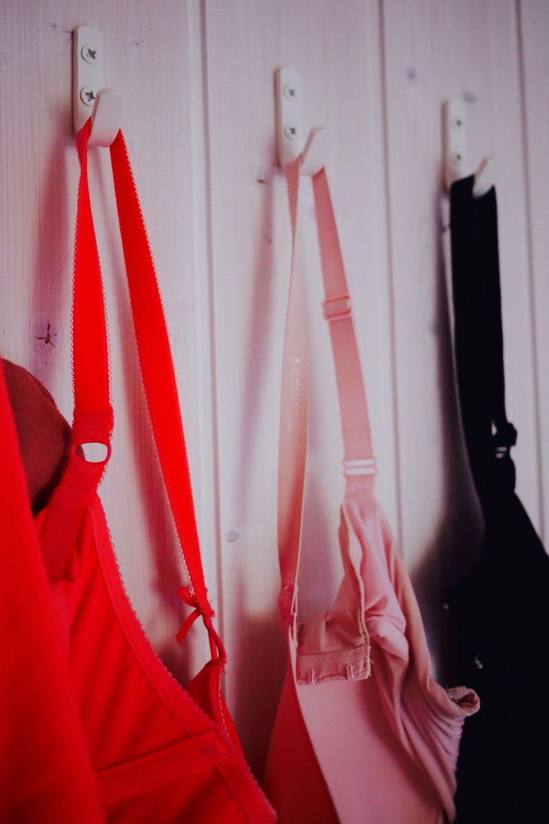 55 Things No Woman Over 40 Should Ever Have in Her Home