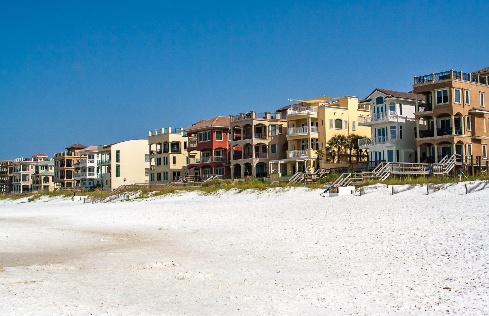 <p>Situated in the panhandle against the Gulf of Mexico, Destin’s pristine white beaches owe their trademark hue to tiny crystals of Appalachian quartz, which washed in during the last Ice Age. Yet there’s plenty more to discover besides: from fishing in clear waters to eating fresh seafood in local restaurants, or taking a peek at the luxurious condos lining the shore. Despite being a popular resort, Destin’s permanent population is small at just 13,000 and the town has kept its friendly, community feel.</p>