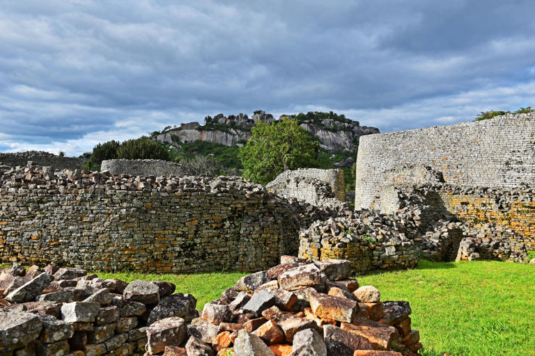 The might ruins of Great Zimbabwe