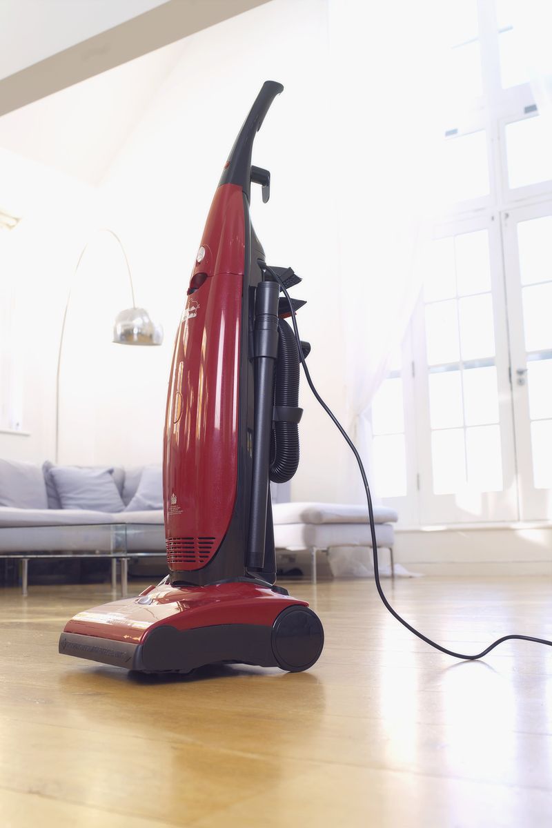 40 Things to NEVER Buy at a Thrift Store