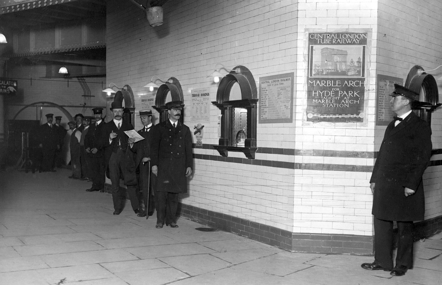 By 1908, the very first electric ticket machine had popped up on a London Underground station. However, the majority of stops still had manned booths, like this one snapped at Liverpool Street Station back in 1912. Spot the "Central London Tube Railway" poster promising a quick jaunt from Liverpool Street to Marble Arch and Hyde Park.