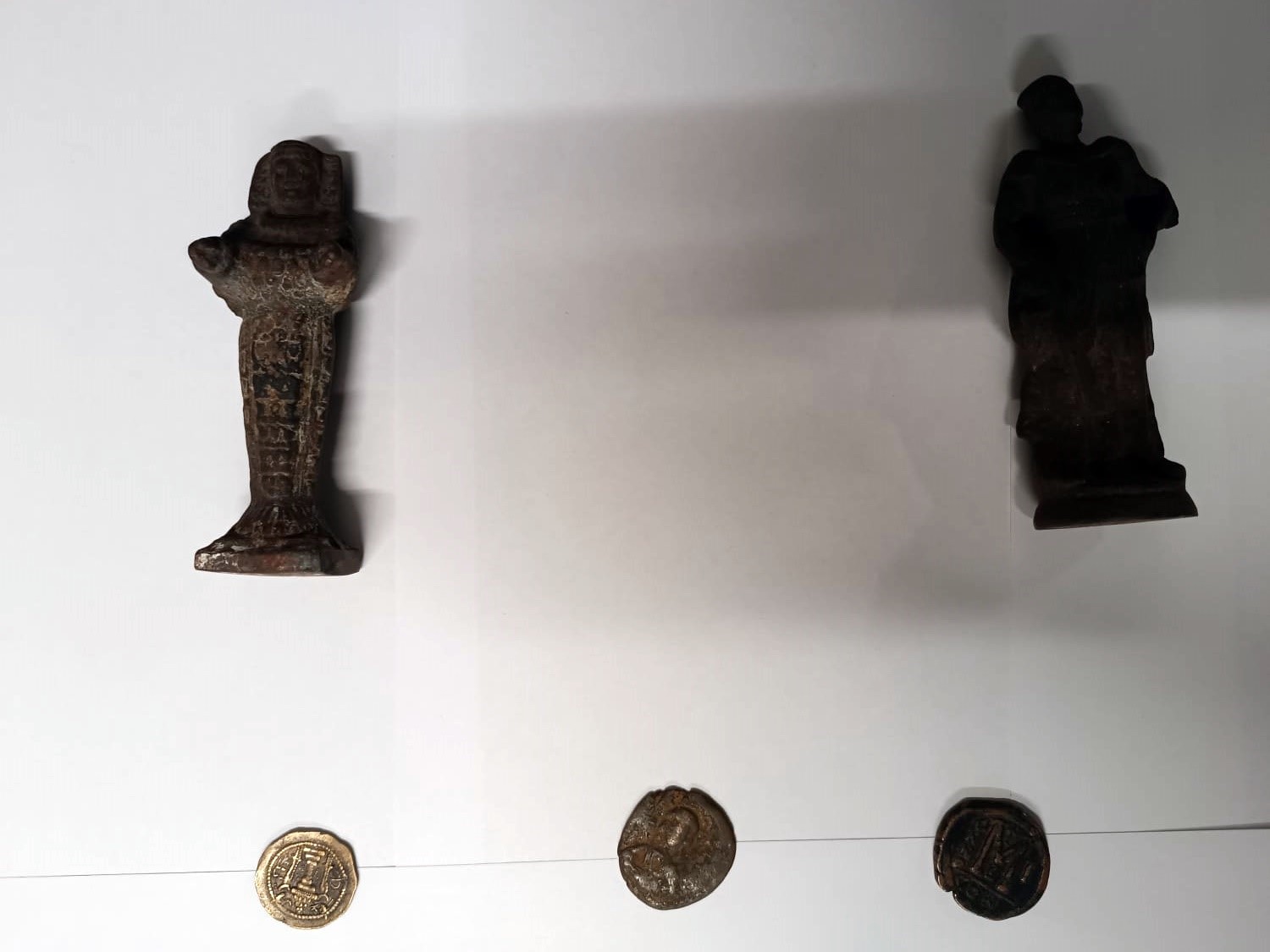 13. yüzyıla ait heykelleri 1 milyon dolara satamadan yakalandı