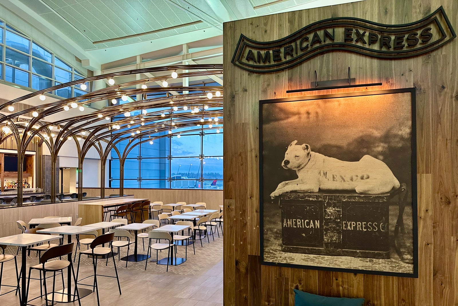 Guide to lounge access with the Amex Platinum and Business Platinum