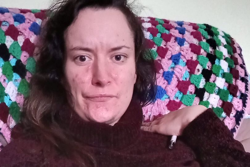 roscommon woman tells of shoulder pain so bad she can't sleep - because of using her phone too much