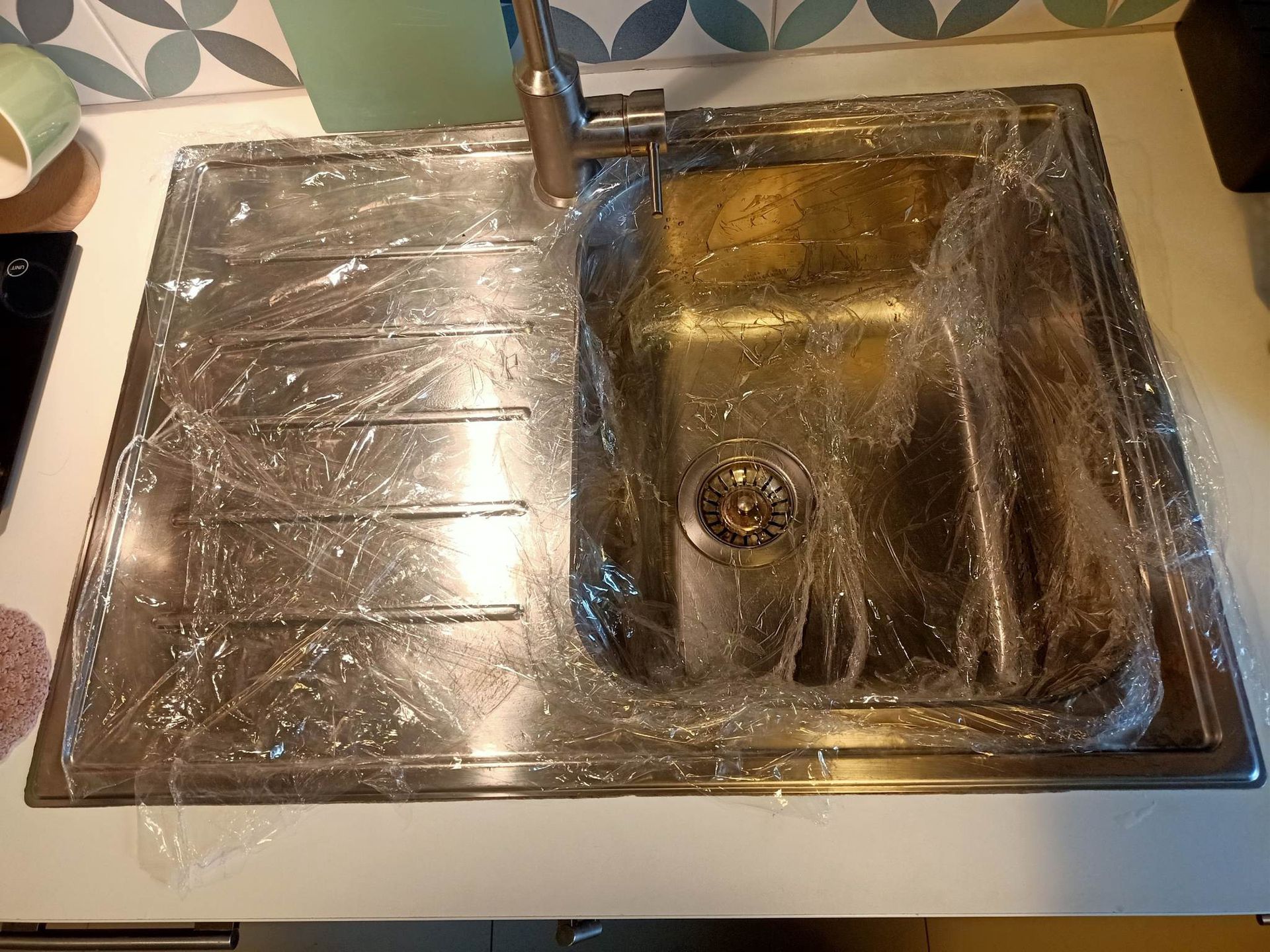 Make your sink sparkle. Simple, cheap DIY trick revealed to keep the