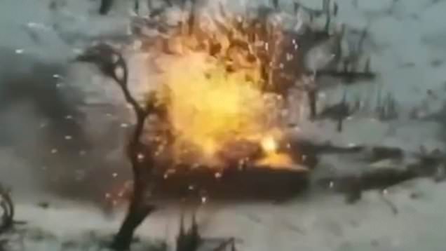 Moment Ukraine's US 'Bradley' truck obliterates Russia's top tank on ...