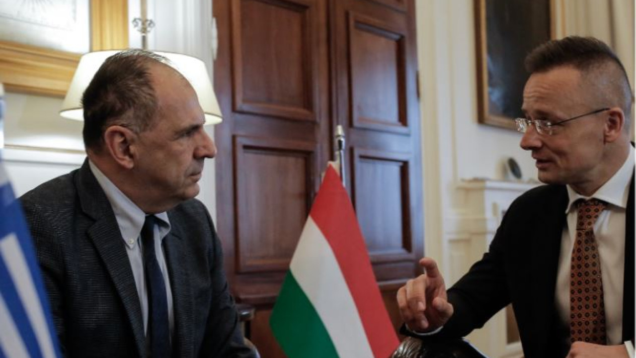 συνάντηση γεραπετρίτη με τον ούγγρο υπεξ: «ανάγκη αποκλιμάκωσης της κρίσης στη μ. ανατολή»