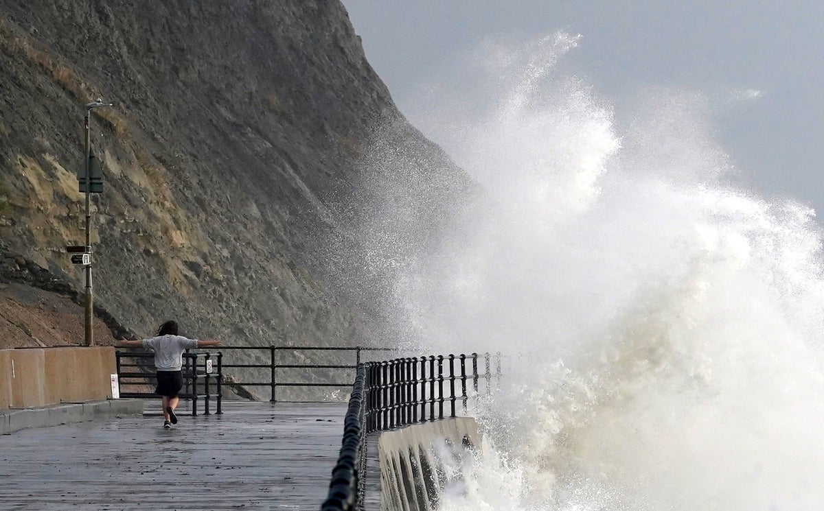 Storm Isha Map: Met Office Issues Amber Warning For Wind As 80mph To ...