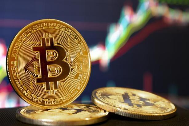 kripto paralar tepetaklak! bitcoin'de kan kaybı sürüyor