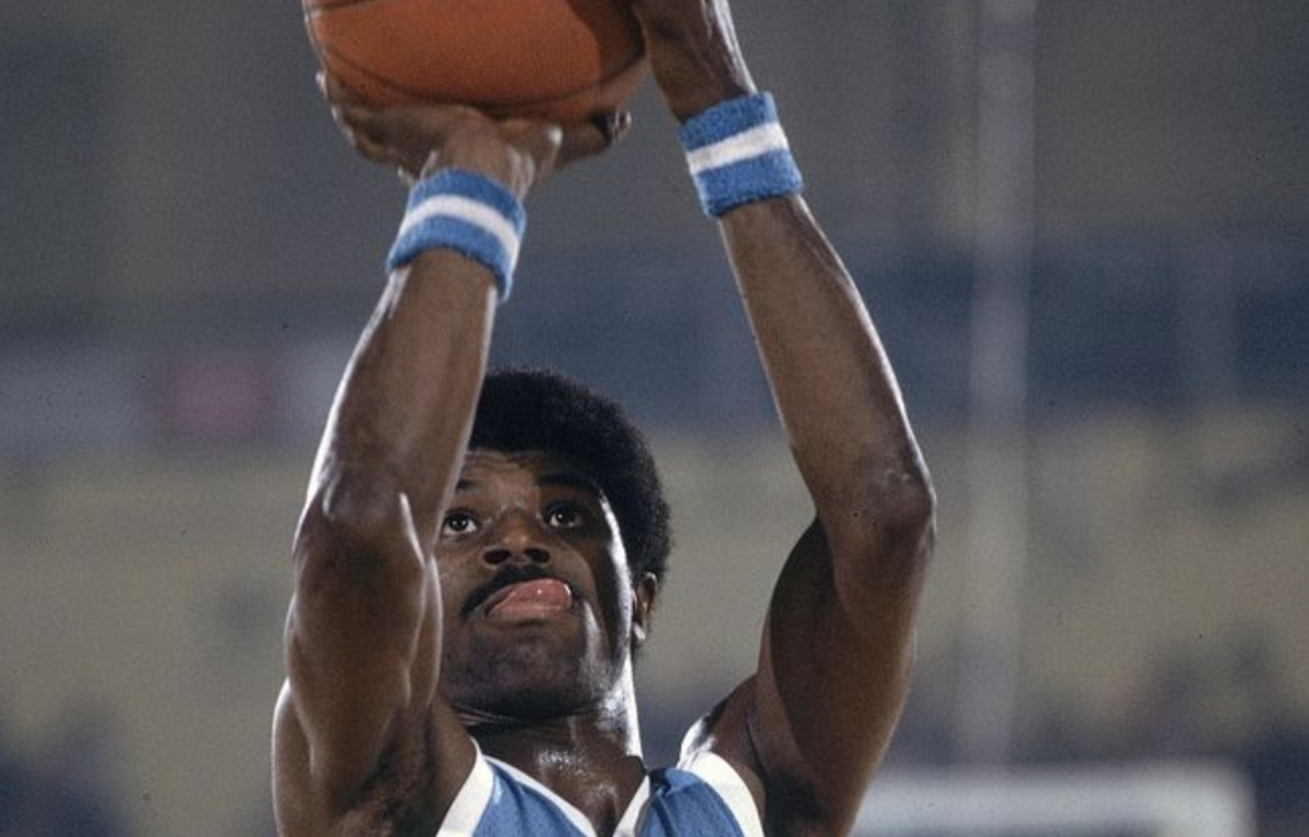 Tar Heels Basketball Legends: 25 Historical Figures in North Carolina's ...