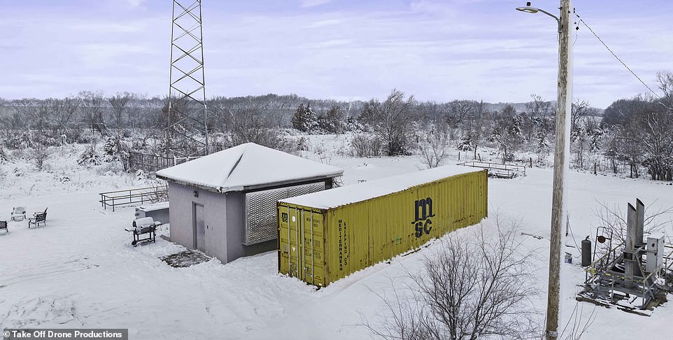 Luxury Doomsday Bunker Near Kansas City Hits The Market For 2 Million 7799