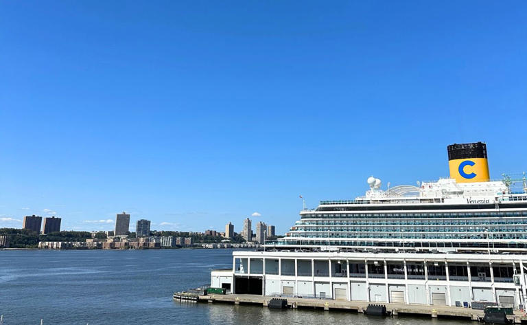 Cruise ship in New York