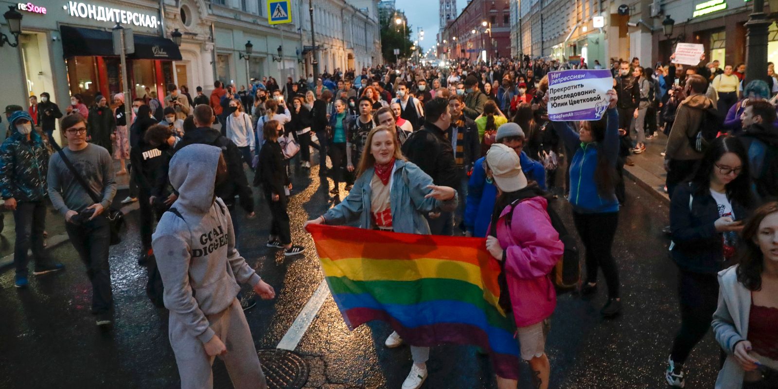 uppgifter: transpersoner förhörs i ryssland