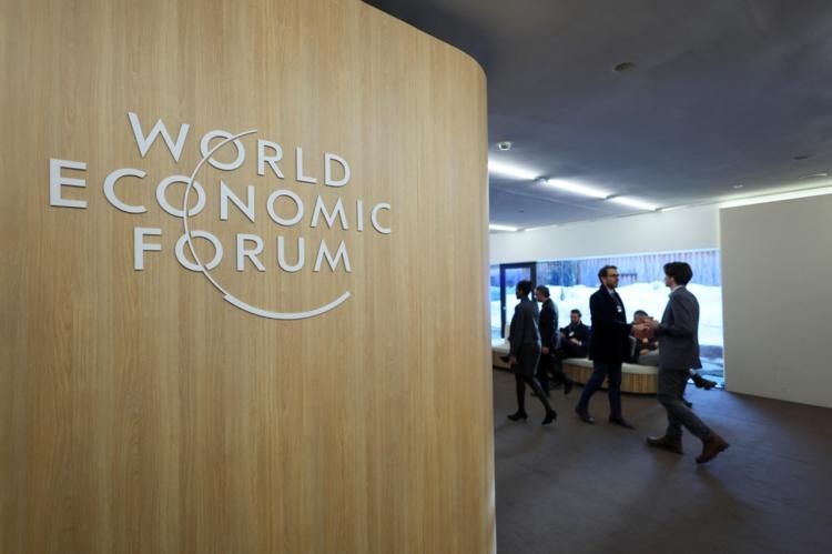 forum de davos : des millionnaires demandent aux dirigeants mondiaux de payer plus d’impôts