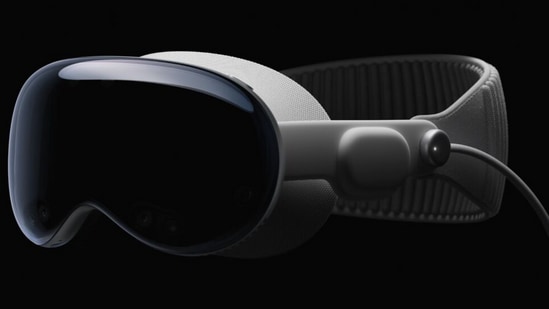how to, apple vision pro headset: how to preorder, price, employees to get 25% discount, features