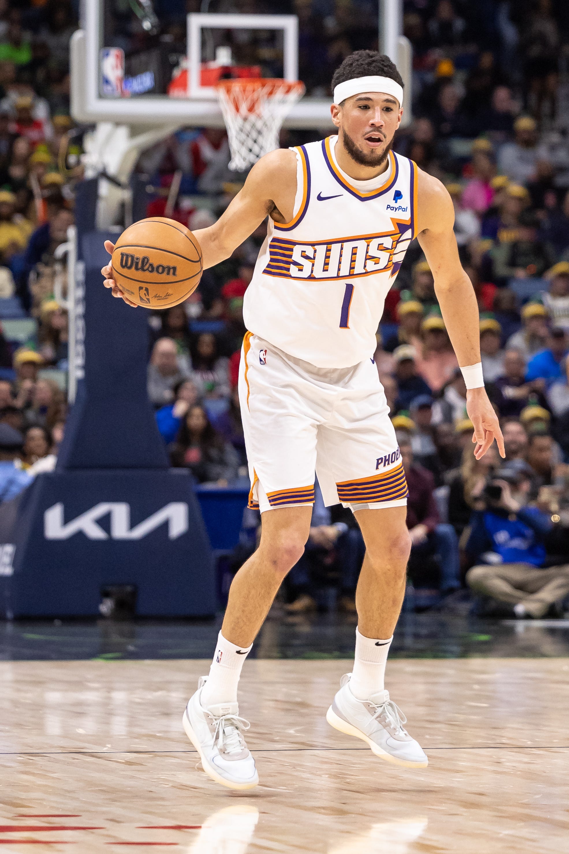 Devin Booker's 52 Points Leads Phoenix Suns' Dominant Win Over New ...