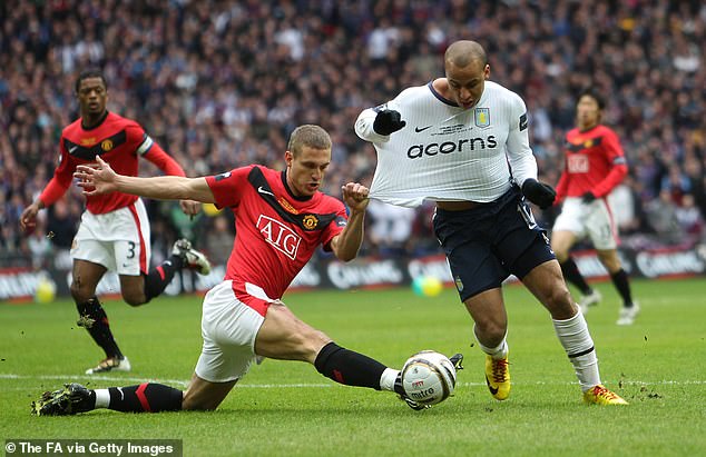 agbonlahor - vidic is the top flight's 'most over-rated' centre back