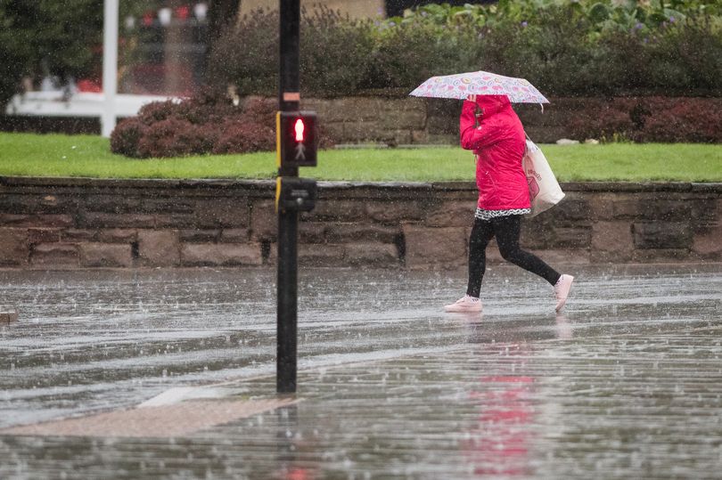 Met Office issues new weather warning for Somerset with heavy rain forecast