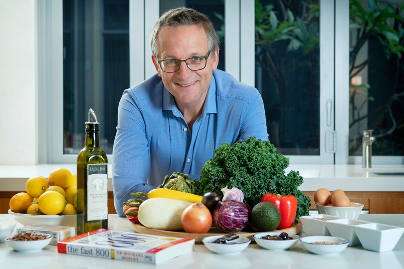 michael mosley's five tips to reduce inflammation that could prevent 'silent killer'
