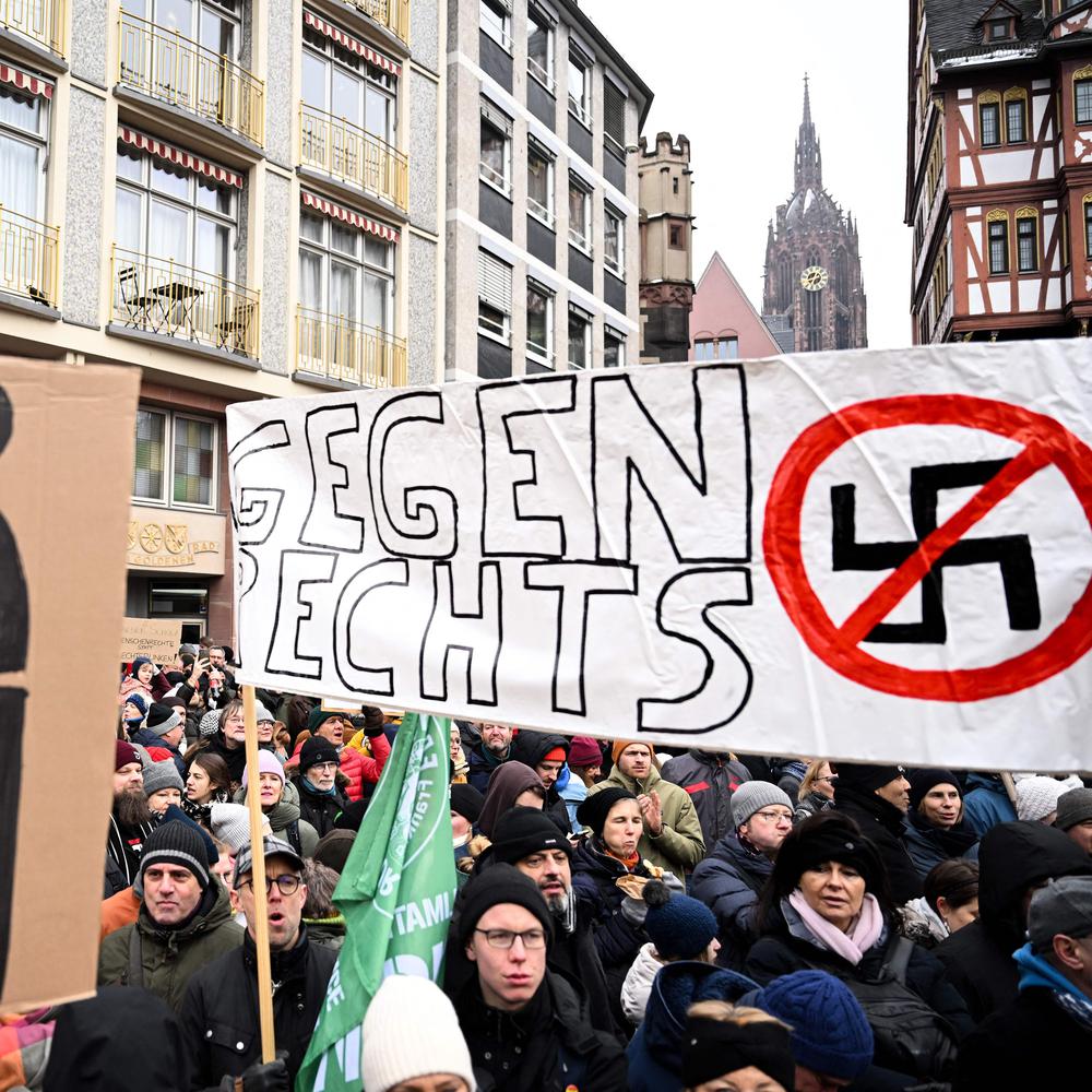 „demokratie verteidigen“ in frankfurt, erfurt und vielen anderen orten: tausende demonstrieren wieder gegen rechts und die afd