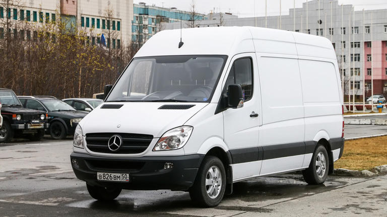 5 Reasons The Mercedes Sprinter Makes Such A Good Camper Van