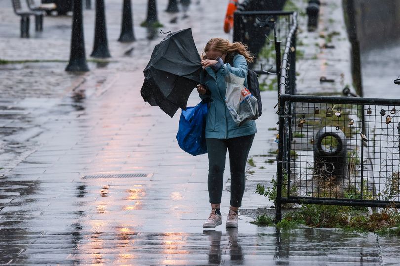 Met Office Reveals Exact Time Storm Isha Will Hit As 'danger To Life ...