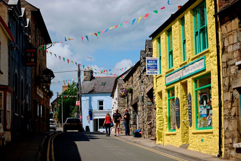 12 Of The Trendiest Places To Live In Wales In 2024   BB1gZft3.img