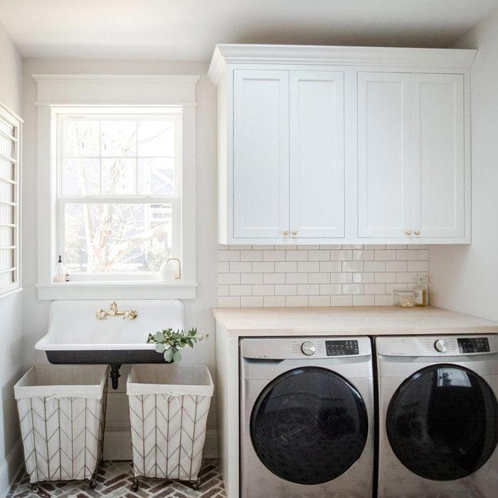 8 Clutter-Free Laundry Room Cabinet Ideas