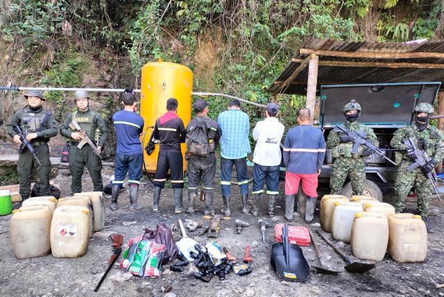 Caen 15 Personas Señaladas De Practicar La Minería Ilegal En Norte De ...