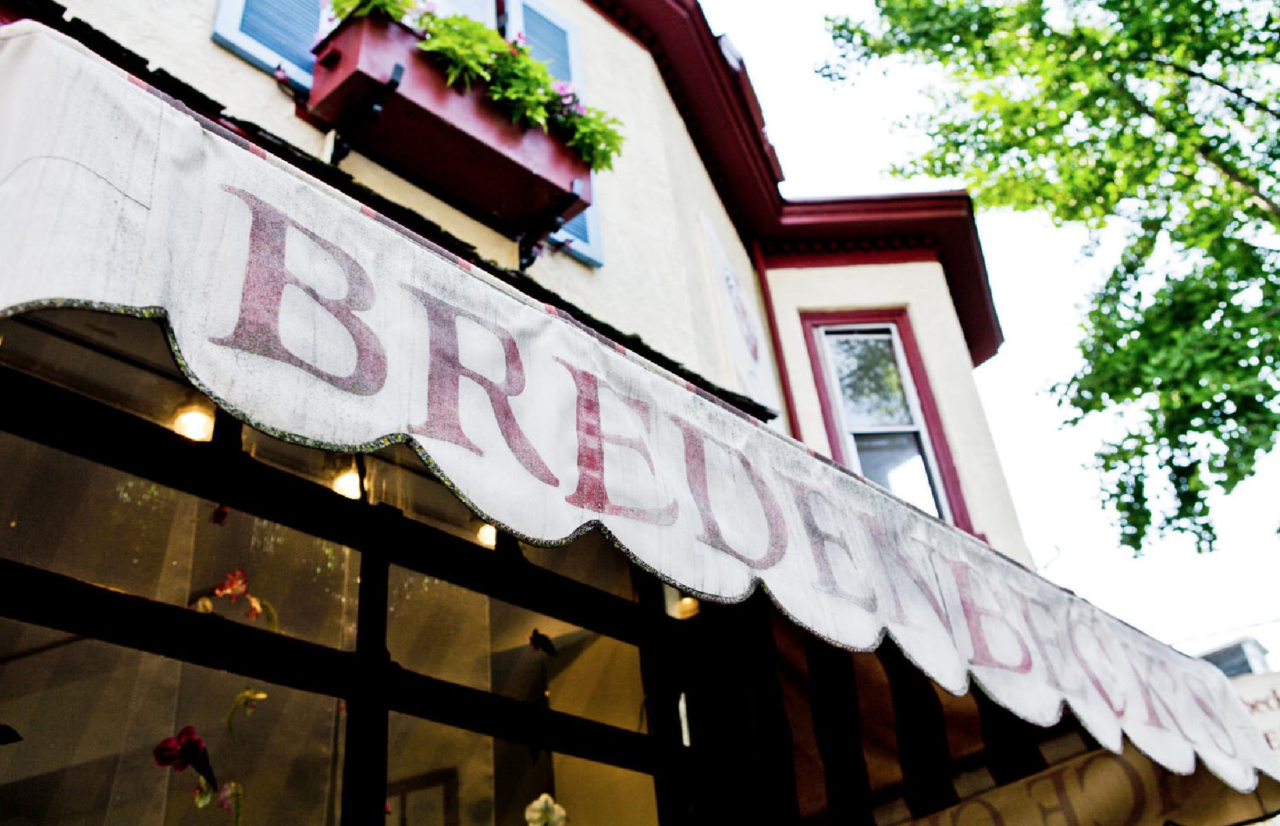 30 Historic American Bakeries You Can Still Visit Today