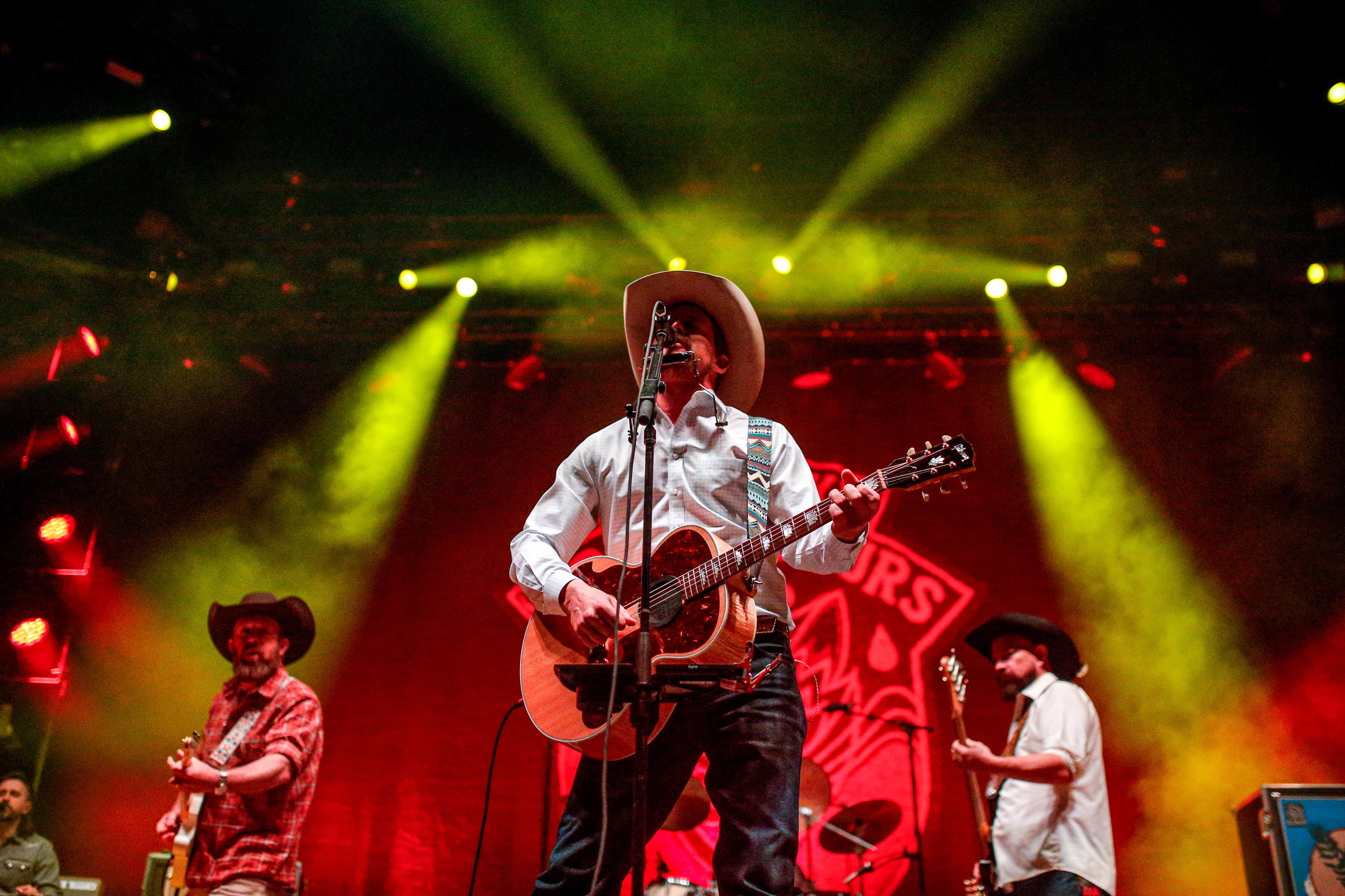 Turnpike Troubadours And Jason Isbell Play First Of 2 Rare Concerts In ...