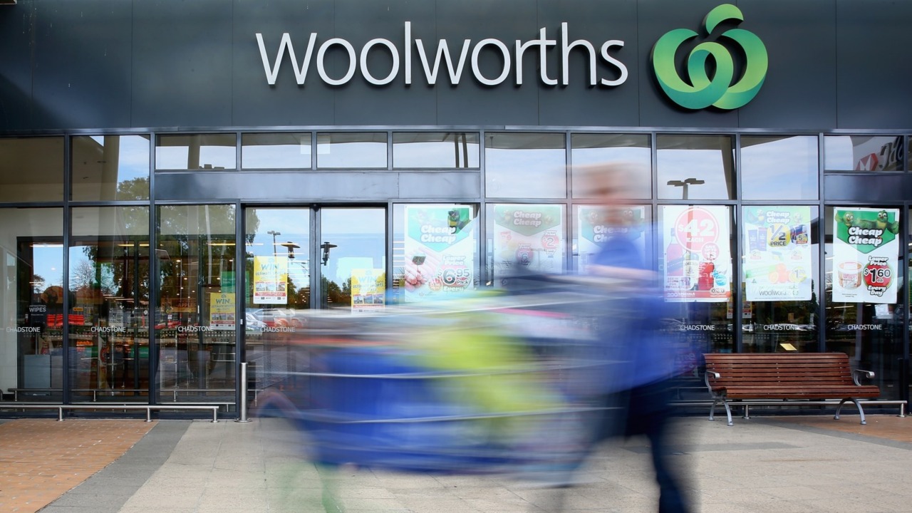 ‘no mention of the australian flag’: woolworths committed to displaying aboriginal flags