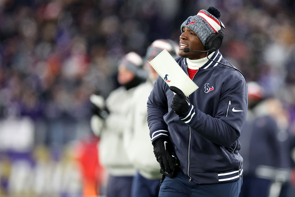 Texans Coach Demeco Ryans Has Warning For Opposing Defenses